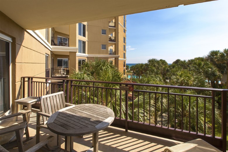 Upscale Vacation Condo on Miramar Beach Full Gulf View